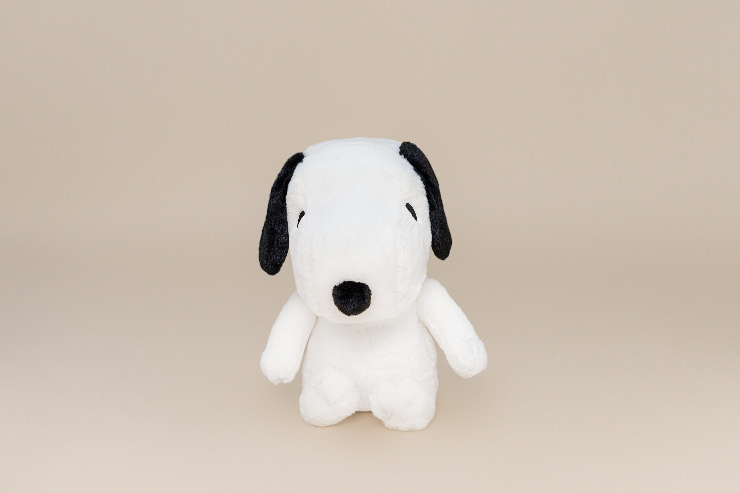 10″Sitting Fluffy Snoopy Plush - Gallery Image