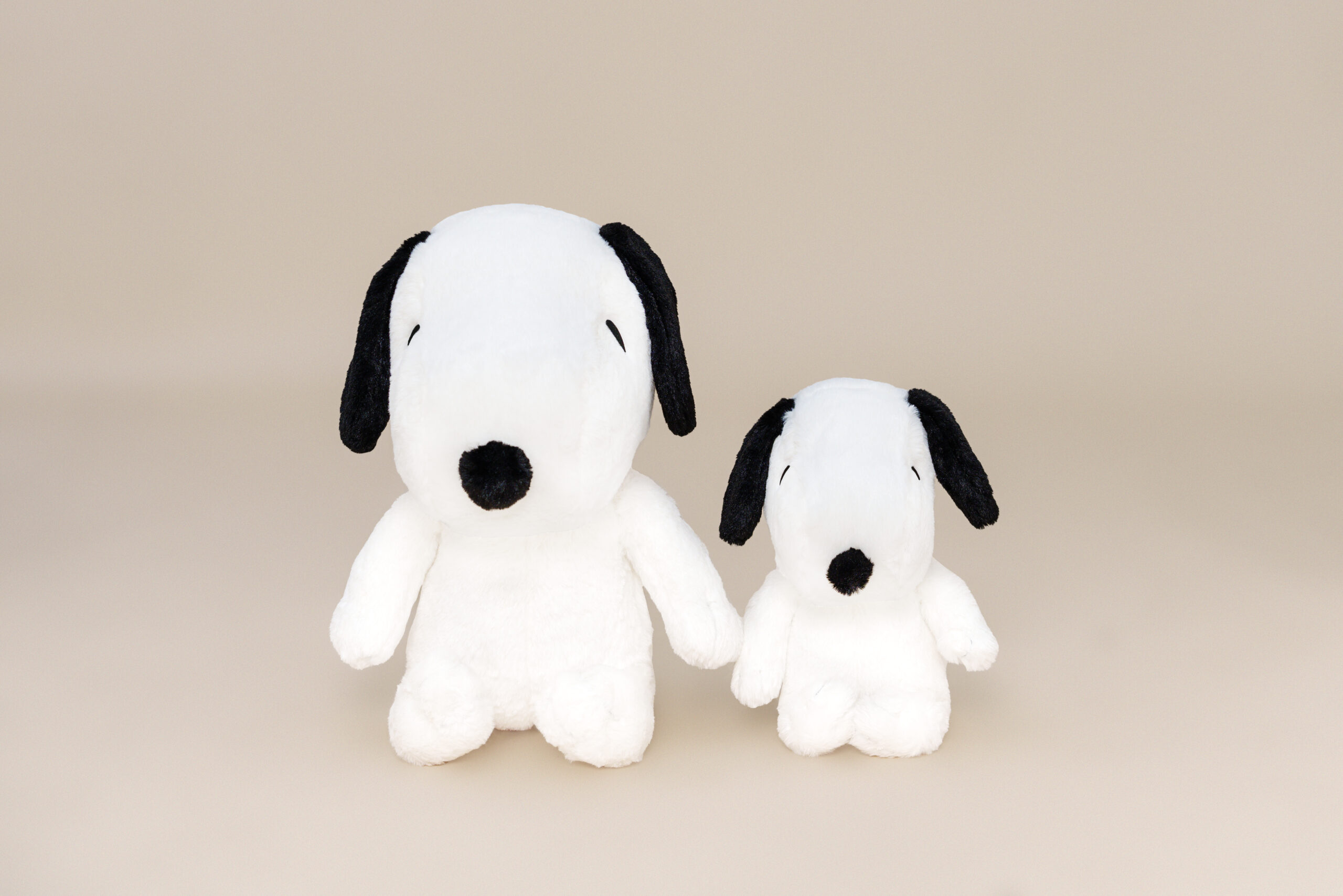 10″Sitting Fluffy Snoopy Plush - Gallery Image